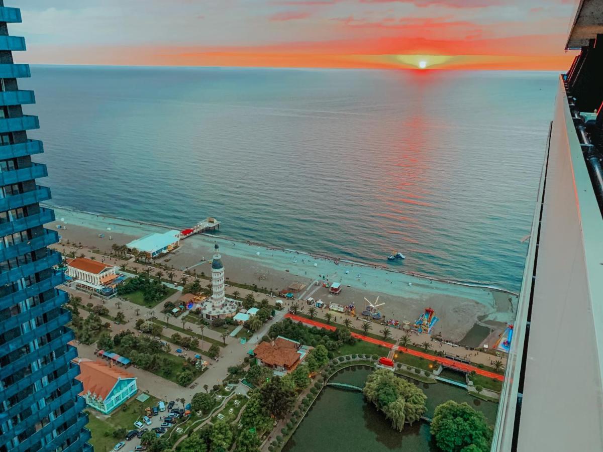 Hotel Batumi Floor40 Esterno foto
