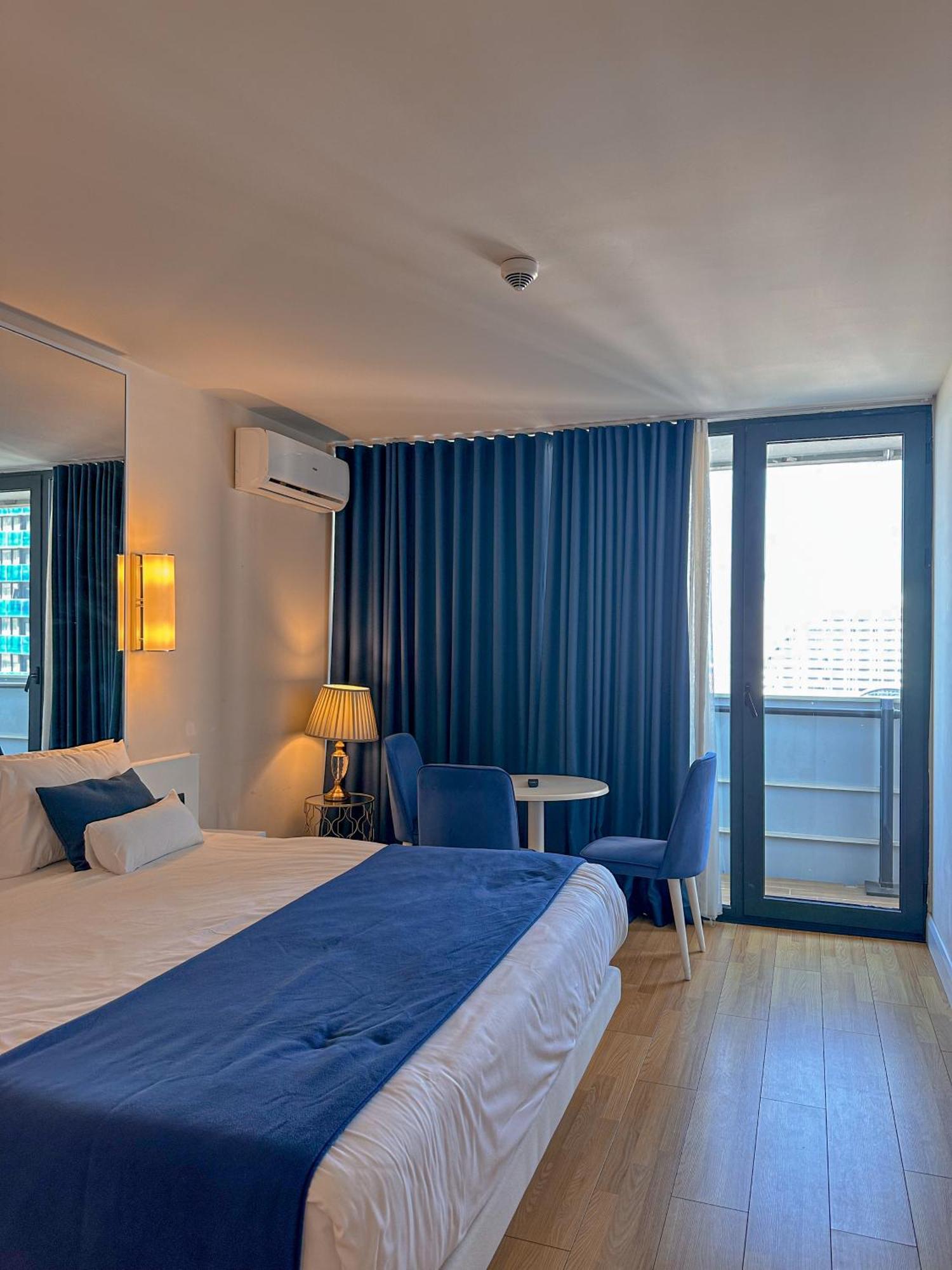 Hotel Batumi Floor40 Esterno foto